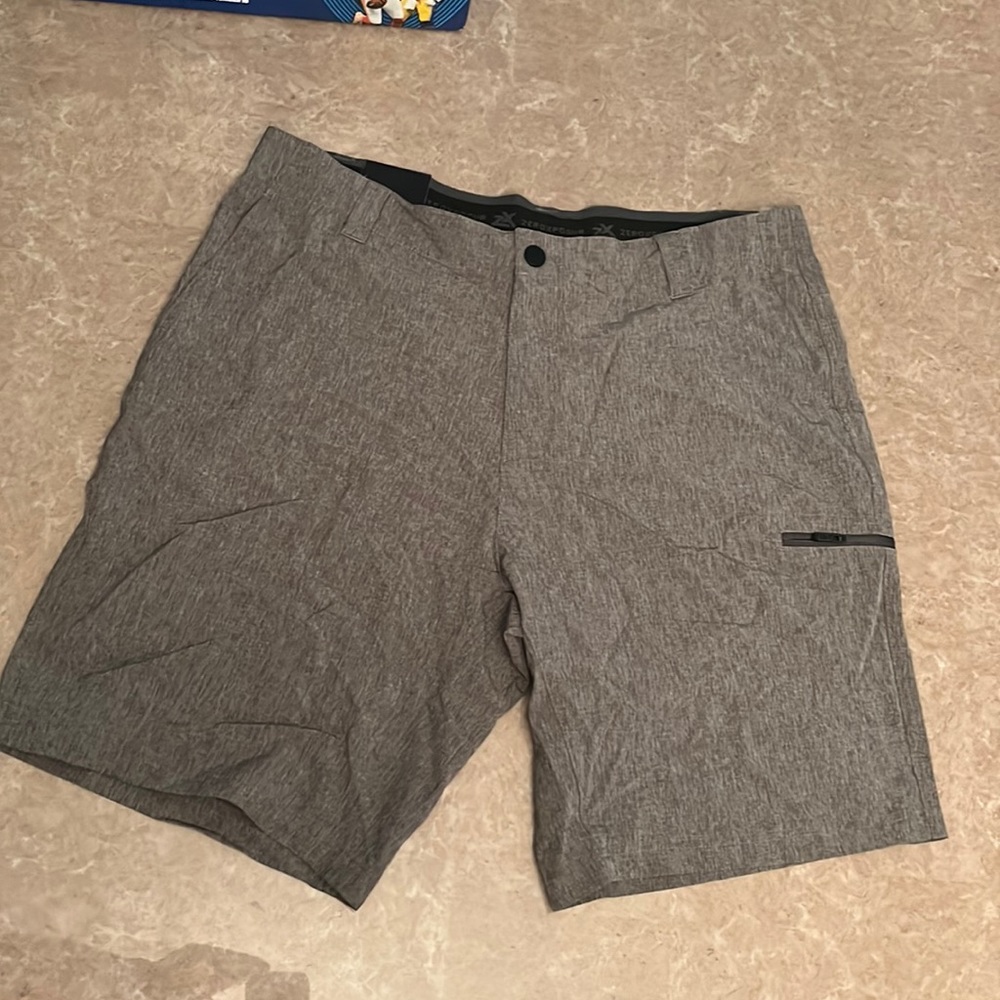 Zeroxposur shorts
